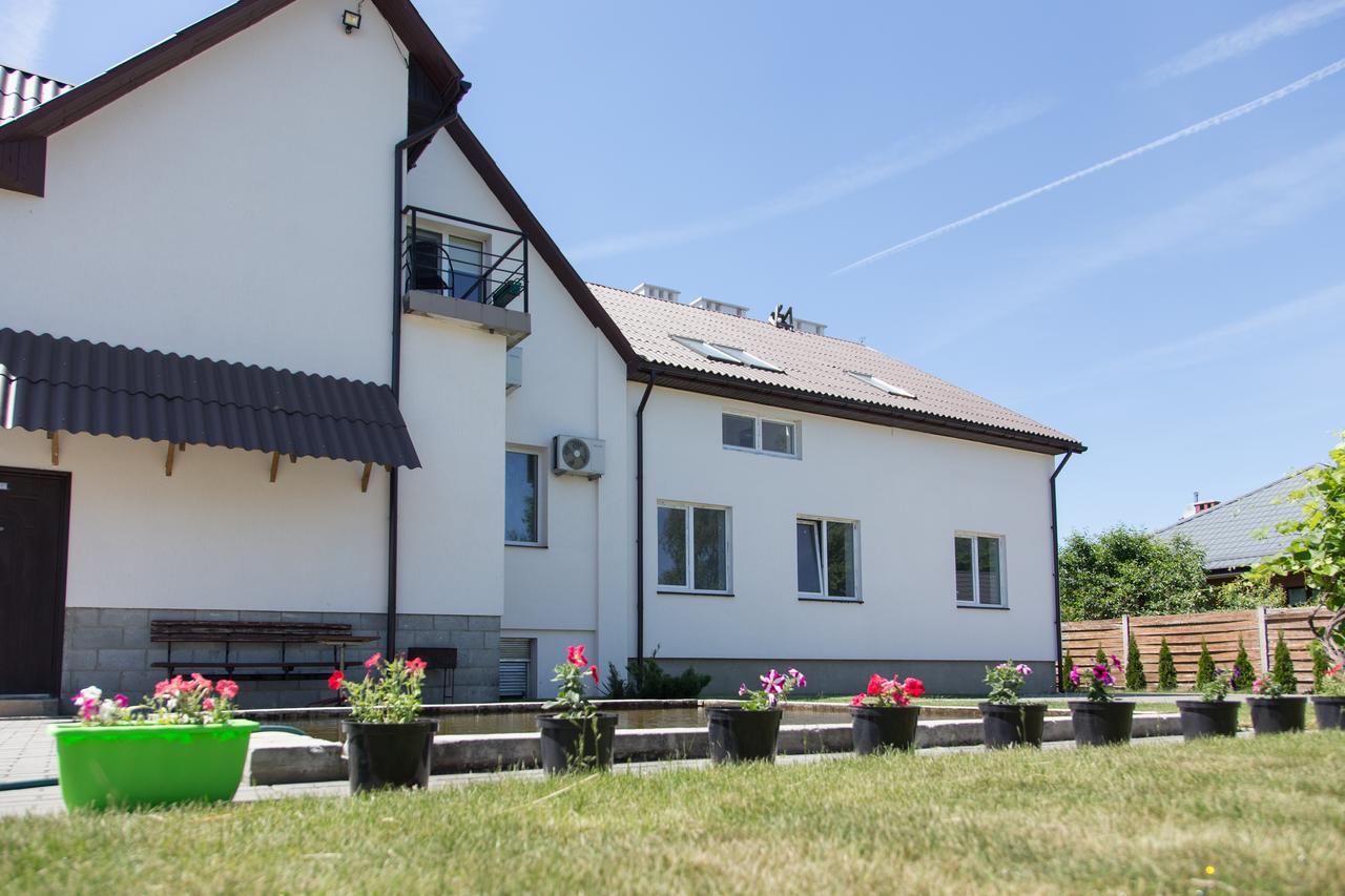 Guest House Аirport Brest Exterior foto